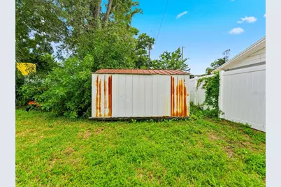2109 W Erna Drive, Tampa, FL 33603 - Photo 28