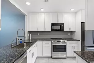 3142 Brooker Creek Way, Palm Harbor, FL 34685 - Photo 14