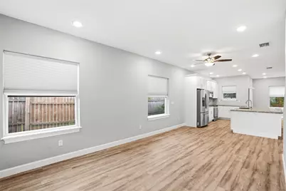 1712 31st Avenue N, Saint Petersburg, FL 33713 - Photo 4
