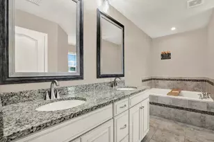 11702 Lake Lucaya Dr, Riverview, FL 33579 - Photo 26
