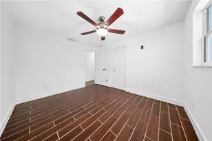 986 Lexington Dr, Dunedin, FL 34698 - Photo 16