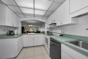 3505 Tarpon Woods Blvd, Palm Harbor, FL 34685 - Photo 10