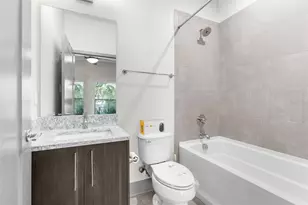 4810 W McElroy Ave, Tampa, FL 33611 - Photo 20