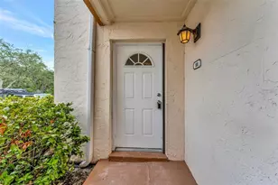 9940 7th Way N, Saint Petersburg, FL 33702 - Photo 2