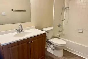 18448 Bridle Club Dr, Tampa, FL 33647 - Photo 16
