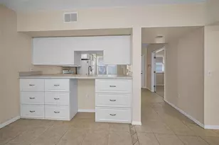 1400 Water View Dr W, Largo, FL 33771 - Photo 20