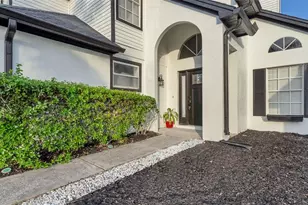 11804 Branch Mooring Dr, Tampa, FL 33635 - Photo 4