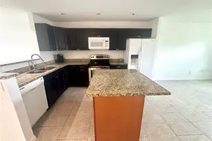 9201 Tudor Dr, Tampa, FL 33615 - Photo 6