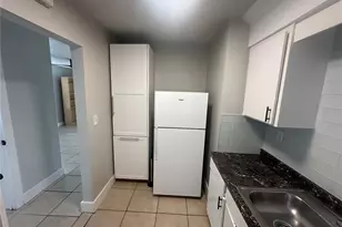 330 20th Ave S, Saint Petersburg, FL 33705 - Photo 6