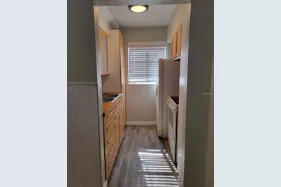 330 20th Avenue S, Saint Petersburg, FL 33705 - Photo 12