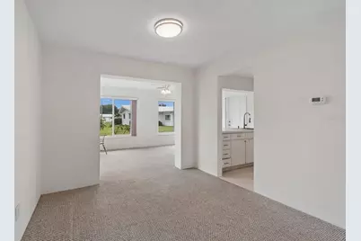 14142 90th Avenue, Seminole, FL 33776 - Photo 10