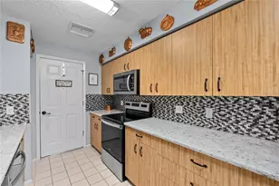 9022 Ramsgate Dr, New Port Richey, FL 34655 - Photo 8
