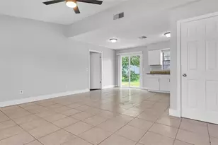 2551 26th Ave S, Saint Petersburg, FL 33712 - Photo 8