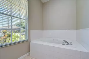2804 Abbey Grove Dr, Valrico, FL 33594 - Photo 20