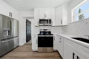 5530 2nd Ave N, Saint Petersburg, FL 33710 - Photo 14