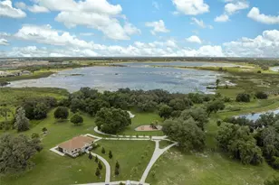 8210 Dolphin Blf Blvd, Wesley Chapel, FL 33545 - Photo 90