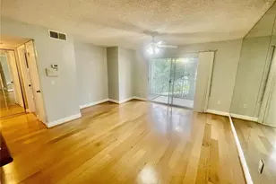 4211 Chatham Oak Ct, Tampa, FL 33624 - Photo 4