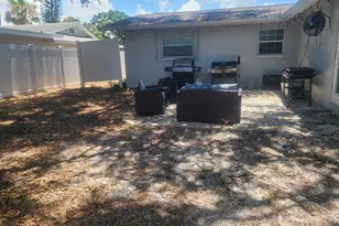 1714 Prince Philip St, Clearwater, FL 33755 - Photo 36