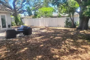 1714 Prince Philip St, Clearwater, FL 33755 - Photo 32