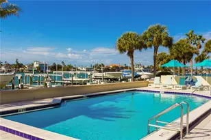 690 Island Way, Clearwater Beach, FL 33767 - Photo 32