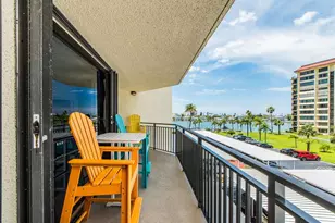 690 Island Way, Clearwater Beach, FL 33767 - Photo 6
