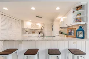 690 Island Way, Clearwater Beach, FL 33767 - Photo 14