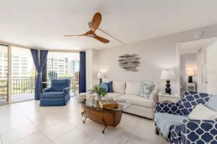 690 Island Way, Clearwater Beach, FL 33767 - Photo 8