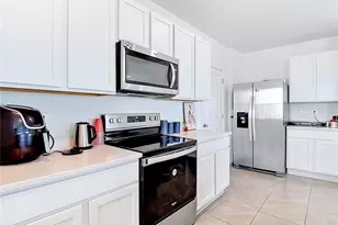 33327 Darley Dl Trl, Wesley Chapel, FL 33545 - Photo 16