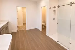 12558 Colonnade Vis Dr, Riverview, FL 33579 - Photo 8