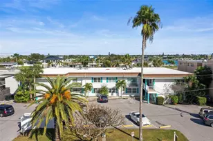 11655 3rd St E, Treasure Island, FL 33706 - Photo 2