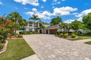 10127 Vista Pointe Dr, Tampa, FL 33635 - Photo 2