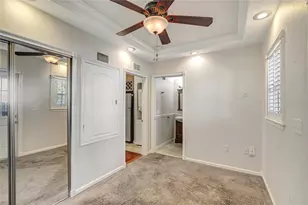 201 6th St S, Saint Petersburg, FL 33701 - Photo 10