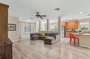 15863 Starling Water Dr, Lithia, FL 33547 - Photo 4