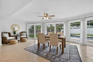 1022 Eden Isle Dr NE, Saint Petersburg, FL 33704 - Photo 16