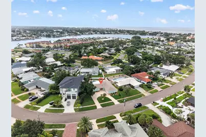 1022 Eden Isle Drive NE, Saint Petersburg, FL 33704 - Photo 44
