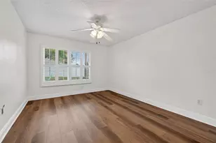 1022 Eden Isle Dr NE, Saint Petersburg, FL 33704 - Photo 34