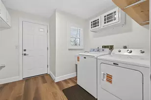 1022 Eden Isle Dr NE, Saint Petersburg, FL 33704 - Photo 46