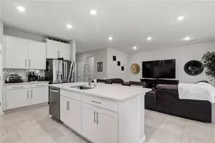 11316 Spoonbill Flock Wy, San Antonio, FL 33576 - Photo 8
