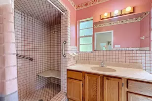 605 Courtney Dr, Tampa, FL 33617 - Photo 28