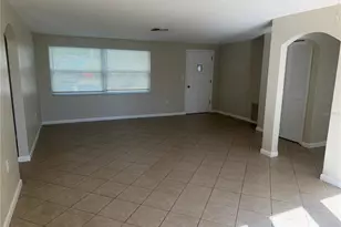 10141 Old Hickory Ln, Port Richey, FL 34668 - Photo 4