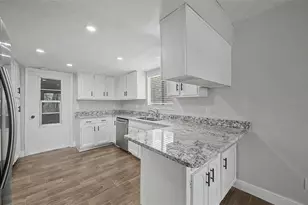 28353 Tanglewood Dr, Wesley Chapel, FL 33543 - Photo 12