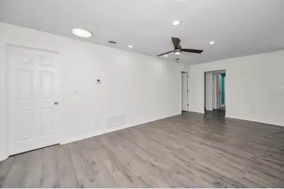 13125 Cimarron Circle N, Largo, FL 33774 - Photo 24