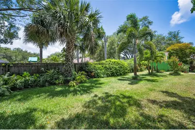 13125 Cimarron Circle N, Largo, FL 33774 - Photo 58