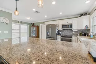 4009 Mountain Springs Ln, Tampa, FL 33624 - Photo 12