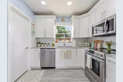 2305 W Crawford Street, Tampa, FL 33604 - Photo 8