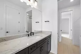37668 Clinch Cir, Zephyrhills, FL 33540 - Photo 26