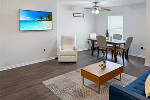 2412 W Fig St, Tampa, FL 33609 - Photo 2