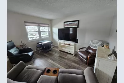 5967 Terrace Park Drive N #206, Saint Petersburg, FL 33709 - Photo 8