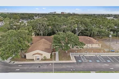 4704 Kelly Road, Tampa, FL 33615 - Photo 6