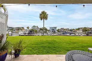 2395 Hanover Dr, Dunedin, FL 34698 - Photo 6